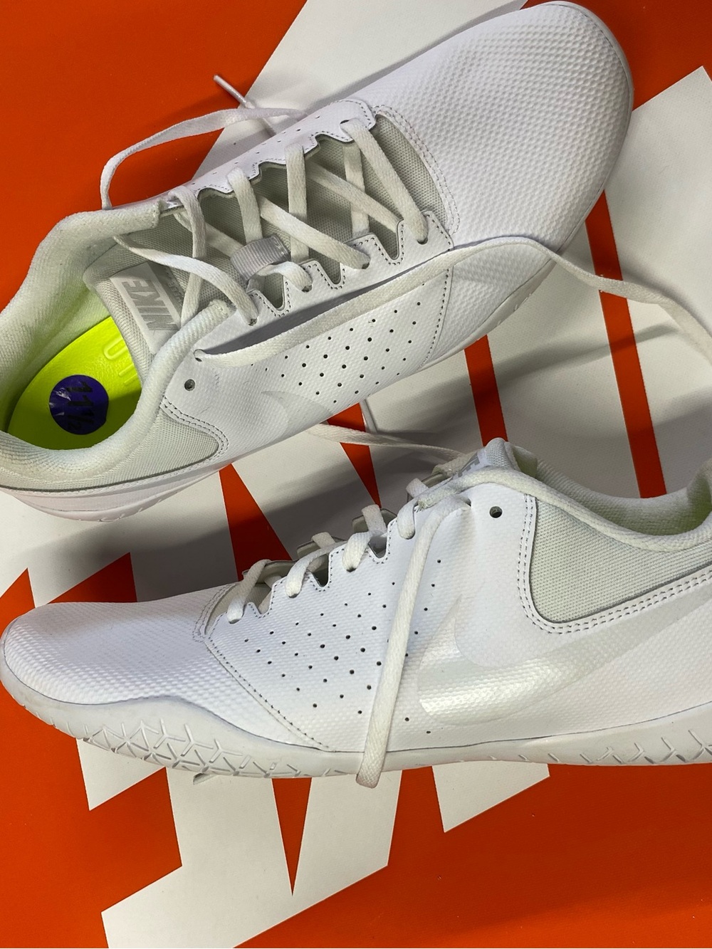 NEW Nike Sideline IV Cheer White Cheerleader Woman’s Sneakers